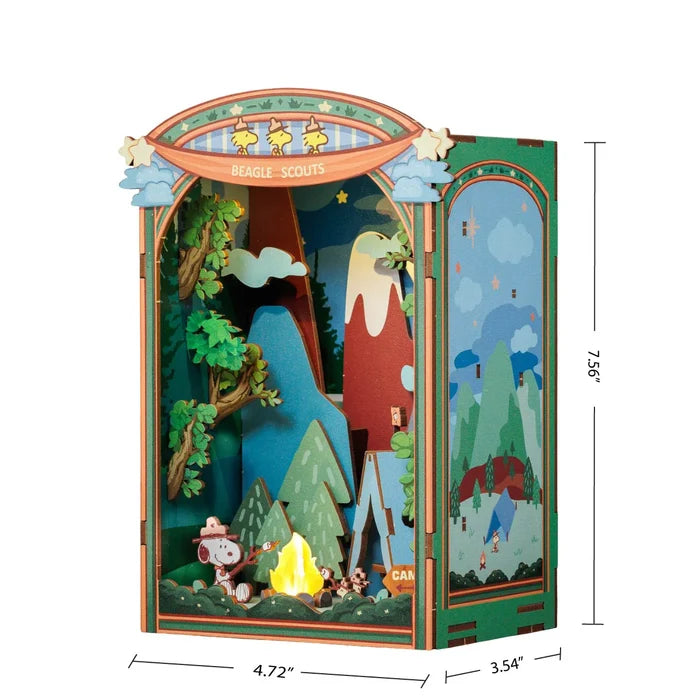 Hands Craft Peanuts - Snoopy’s Beagle Scouts DIY Miniature Book Nook Kit Figure