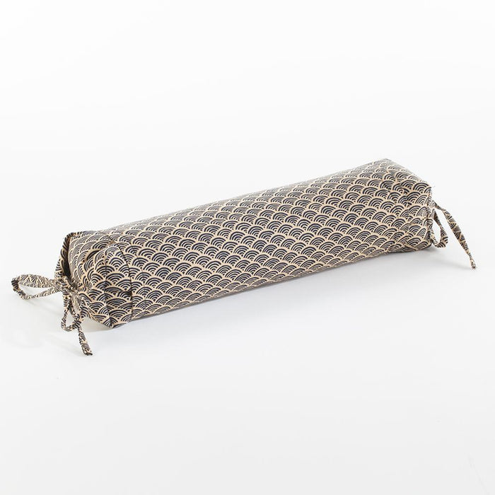 J-Life Nami Black Buckwheat Hull Pillow_Pillows & Shams_Buckwheat Hull Pillow