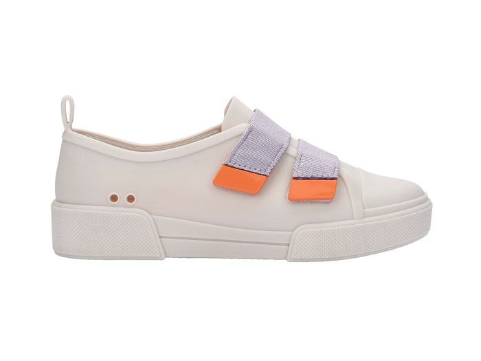 Melissa Cool beige sneaker for women with stylish design and comfortable fit