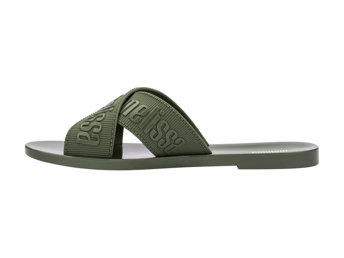 Comfortable flat slides