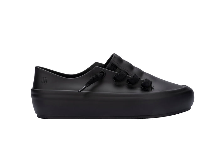 Melissa Ulitsa Casual Wear Black Unisex Sneaker – Trendy and comfortable slip-on sneakers with a sleek design, perfect for everyday casual wear.
