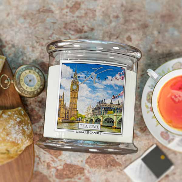 Tea Time Scented 4-wick candle by Kringle Candle