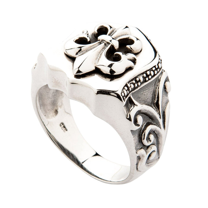 A premium piece of gothic Fleur-de-lis jewelry: a solid silver statement ring with detailed engravings.
