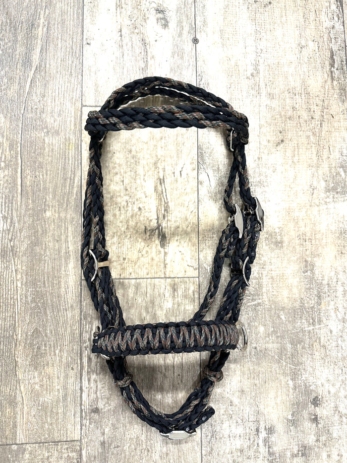 complete Bitless bridle side pull hackamore.