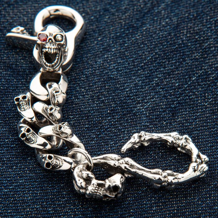 The Mad Red Eye skull keychain presented as a premium gift idea for men who love gothic accessories.