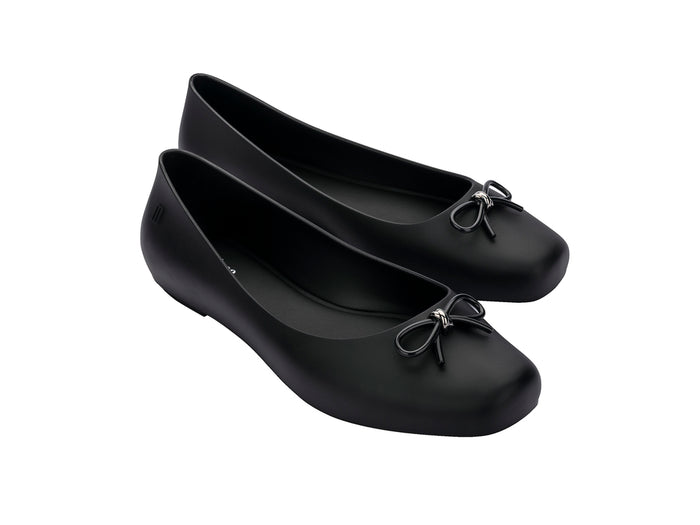Black Flat Shoes for Women