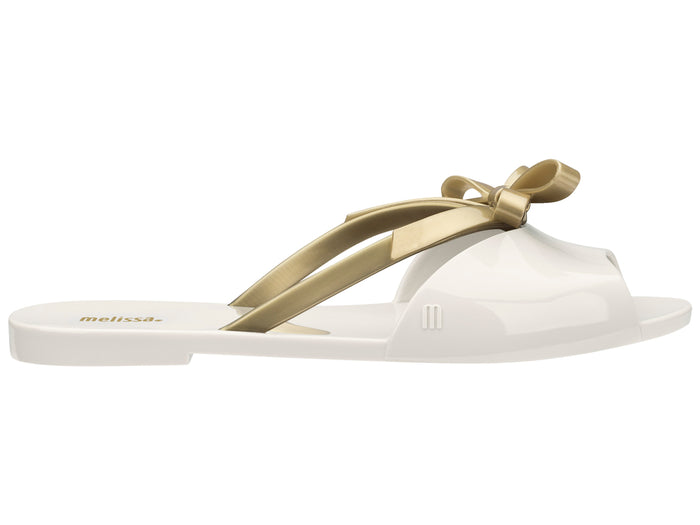 Melissa Ela knotted flat white flip flop for women with stylish knot detail and comfortable sole