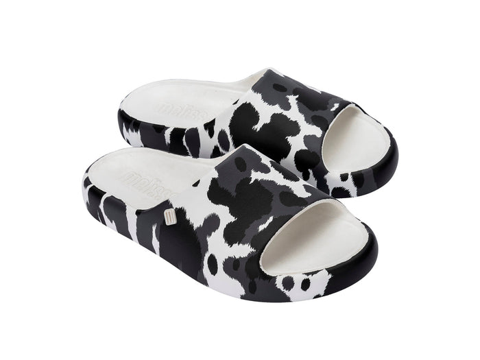 Melissa Free White and Black Slide Sandals for Women with Abstract Print – Modern, Lightweight Slip-Ons for Daily Wear