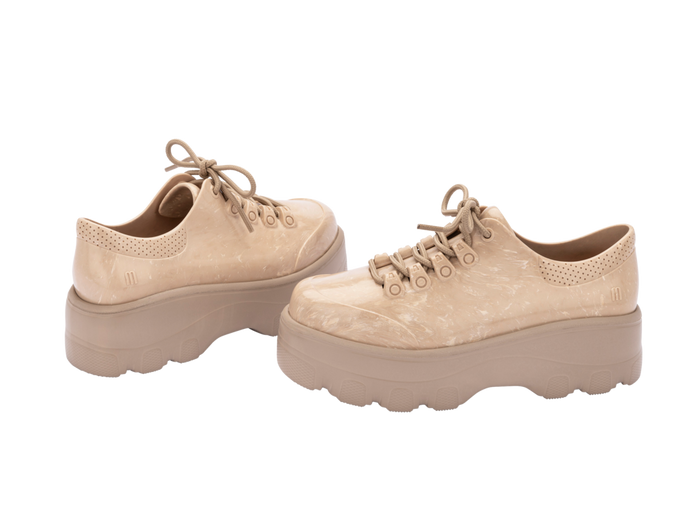 Melissa Kick Off AD Beige Heel Sneakers for Women – Stylish and comfortable beige sneakers with an elevated heel, perfect for casual and sporty outfits.