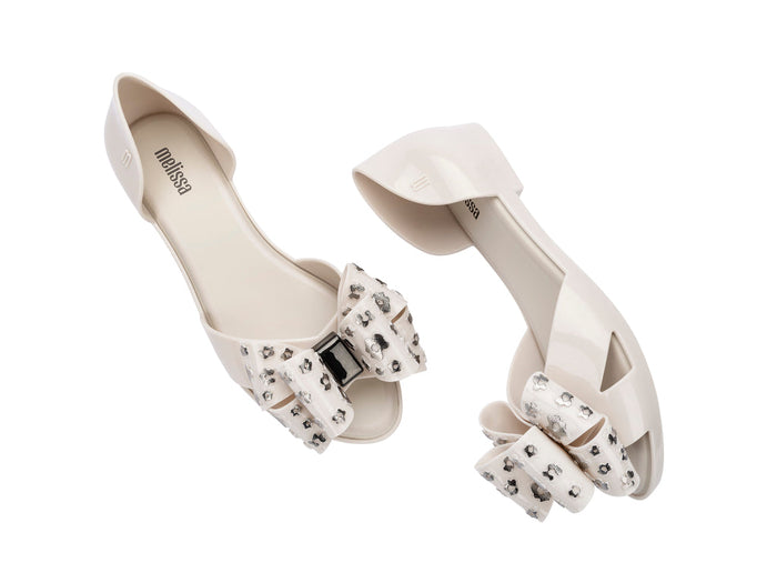 Melissa Seduction VI Flat Beige Slip-On for Women with Oversized Bow – Elegant and Comfortable Rain-Friendly Footwear