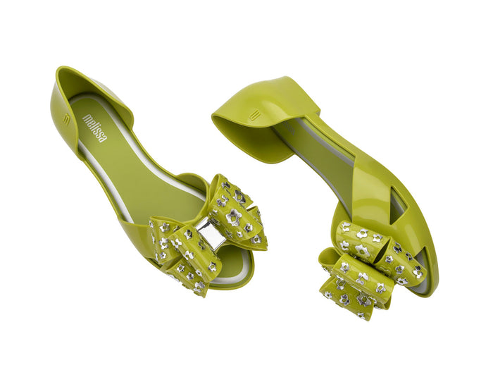 Melissa Seduction VI Flat Green Slip-On with Oversized Bow – Elegant and comfortable women's flat shoes featuring a statement bow detail, perfect for casual and dressy looks.