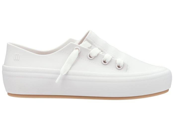 Melissa Ulitsa Casual Wear White Unisex Sneaker – Comfortable and stylish white sneaker, perfect for casual wear. Ideal for both men and women, offering a sleek design and versatile style for everyday outfits.