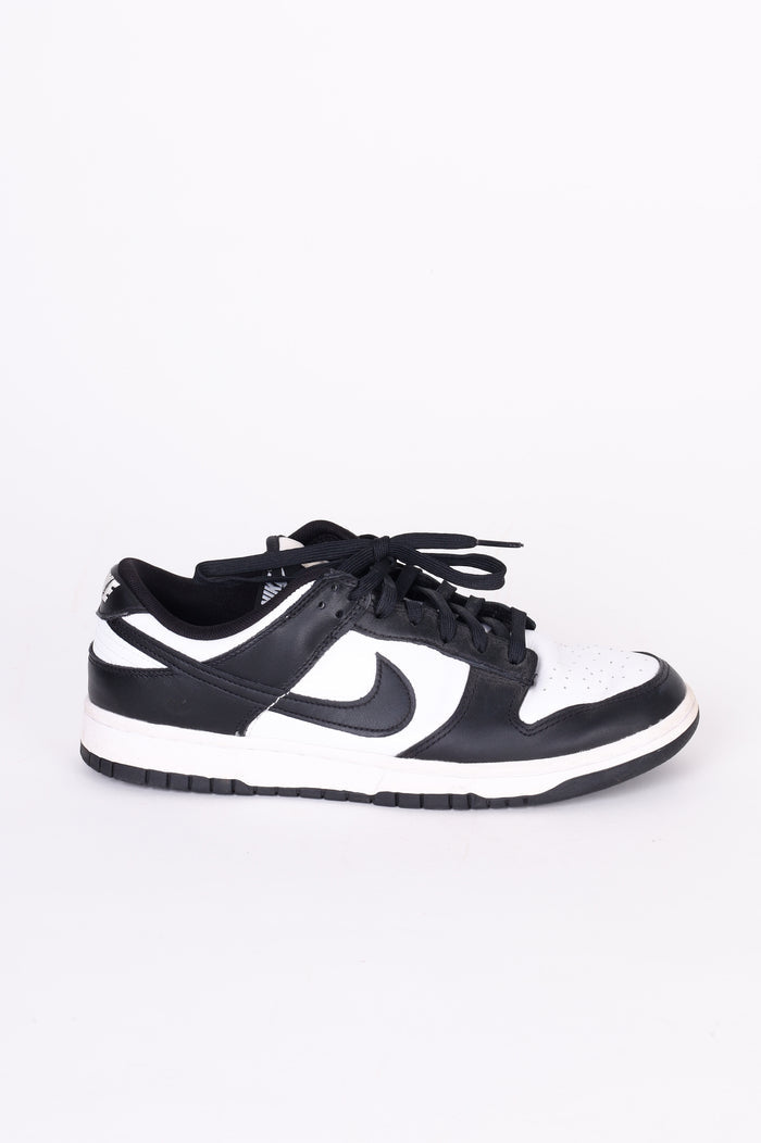 Nike Mens Black Sneakers Size EU 42.5