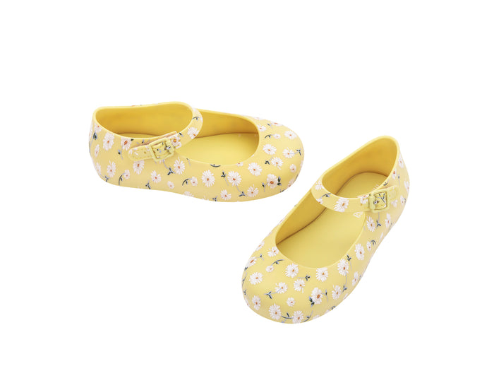 Mini Melissa Dora Floral Printed Yellow Ballerinas for Babies â€“ Adorable and comfortable baby ballerina shoes with a vibrant floral print, perfect for little feet.