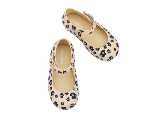 Mini Melissa Dora II Floral Print Round Toe Yellow Ballerinas for Babies â€“ Adorable and comfortable baby ballerinas with a floral print and round toe design, perfect for little feet.