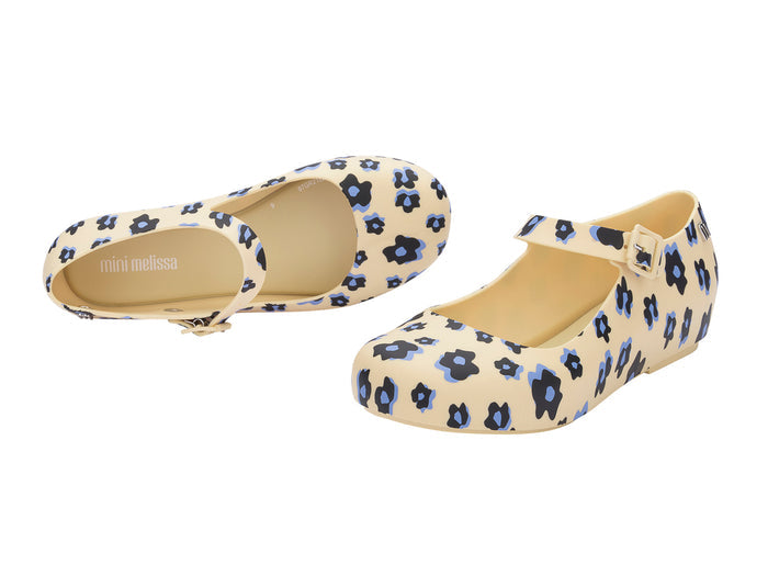 Mini Melissa Dora II floral print round toe yellow ballerinas for girls – stylish, comfortable kids’ shoes with playful design for casual and party wear
