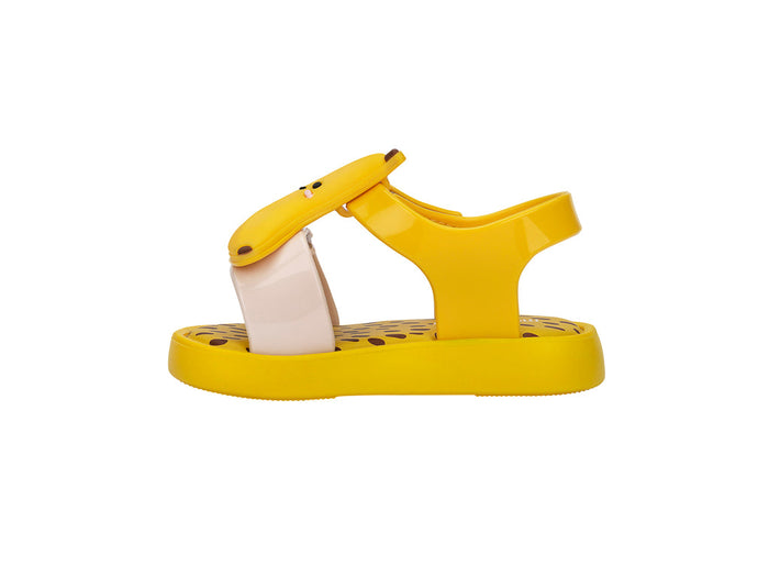 Mini Melissa Jump Fruitland Yellow Sandal with Banana Design for Babies – Cute and comfy fruit-themed sandals featuring a playful banana design, perfect for baby boys and girls.
