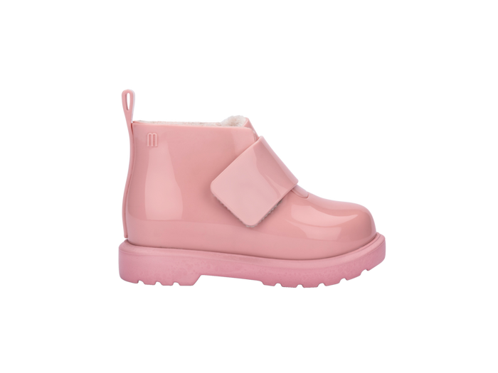Mini Melissa Pink Chelsea Boot for Baby Girl – Stylish and comfortable slip-on boots with a classic Chelsea design, perfect for little feet.