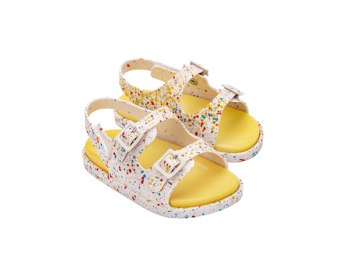 Mini Melissa Stylish Wide White Sandal II for Babies – lightweight, comfy and durable baby sandals perfect for everyday wear. COD available online.