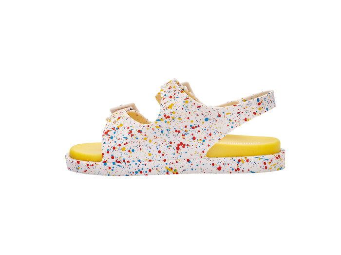 Mini Melissa Stylish Wide White Sandal II for Babies – lightweight, comfy and durable baby sandals perfect for everyday wear. COD available online.