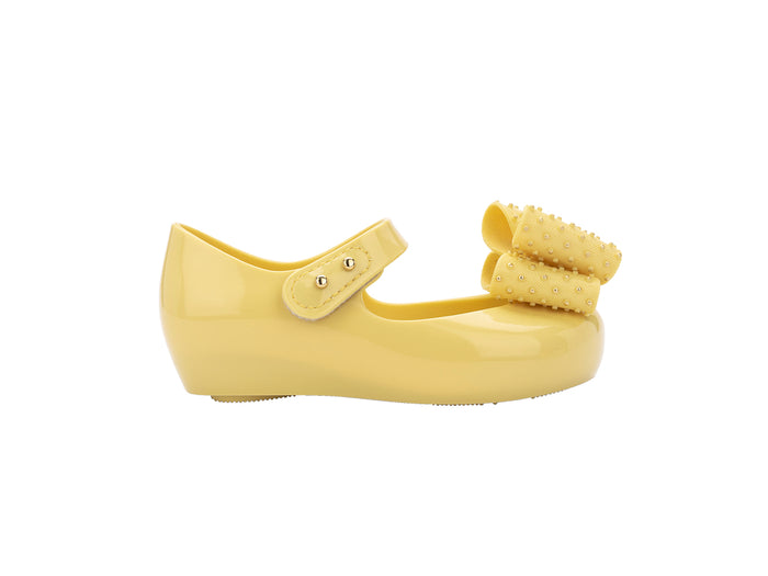 Mini Melissa Ultragirl Sweet VII Oversize Bow Yellow Baby Sandal – Adorable yellow baby sandals with a large bow design, comfortable fit, and charming style for little girls.