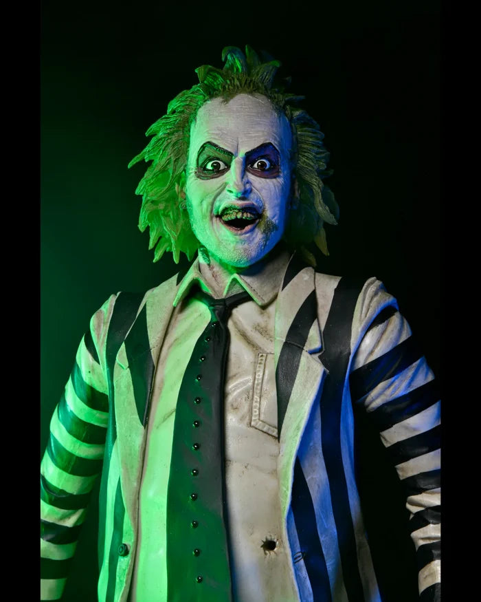 Neca Beetlejuice 1988 - Striped Suit Beetlejuice 1/4 Scale Figure