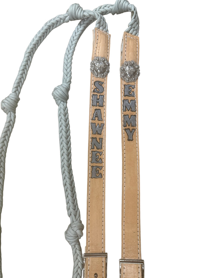 Personalized Barrel Reins leather and paracord , Round with grip knots...You choose color and length
