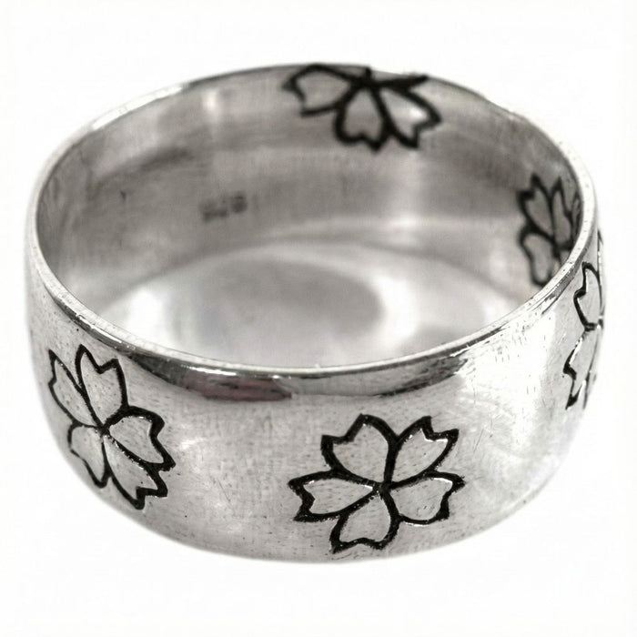 Inside view of solid 925 sterling silver floral ring showing hallmark stamp