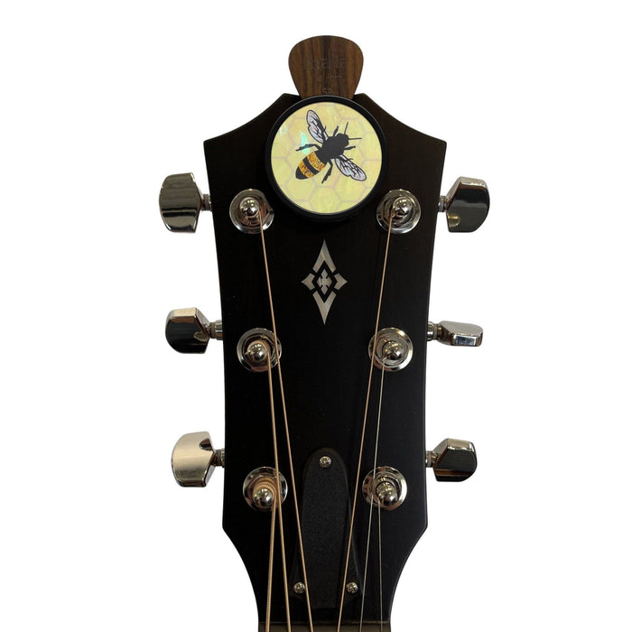 Thalia Pick Puck "Save the Bees" Vintage Pearl | Pick Puck 2.0