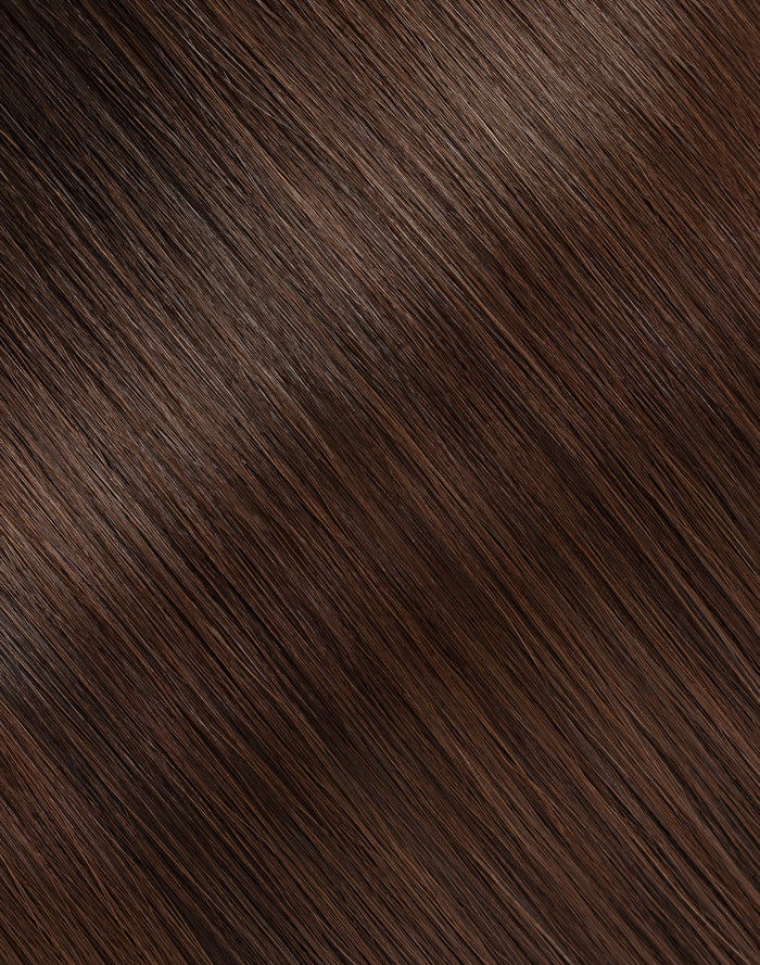 24 / Straight / 01 - Sultry Brunette