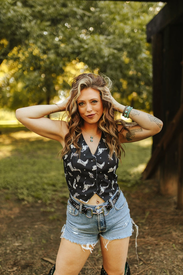 Steer Skull V - neck VestS