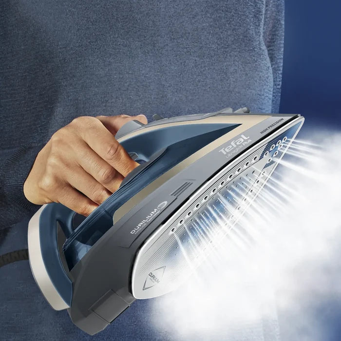 Tefal Ultraglide Plus Steam Iron FV5844
