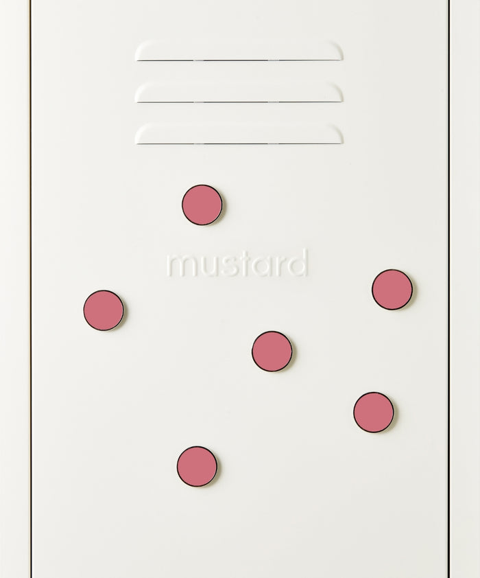 The Buttons in Berry