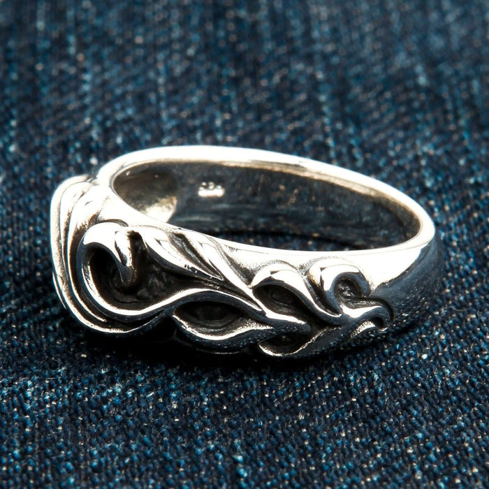 Inside view of the ring band showing the .925 authenticity hallmark stamp